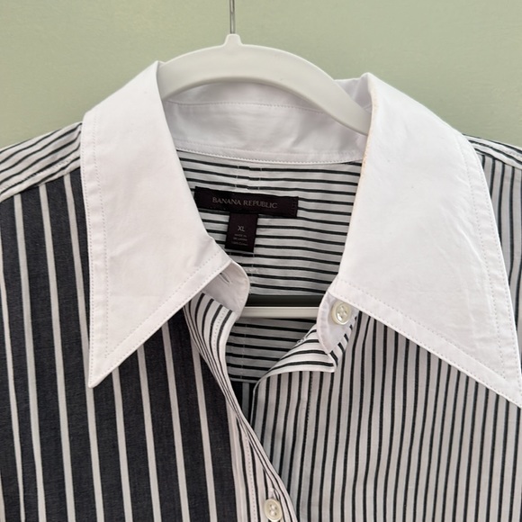 Banana Republic Button Down Tunic - Picture 2 of 3